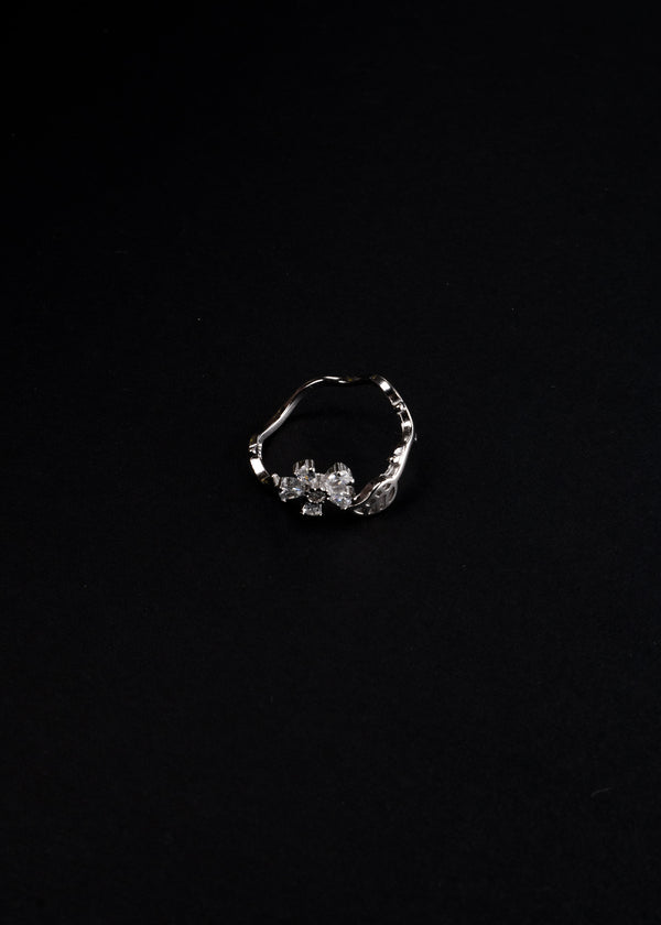 Dewpetal Silver Ring